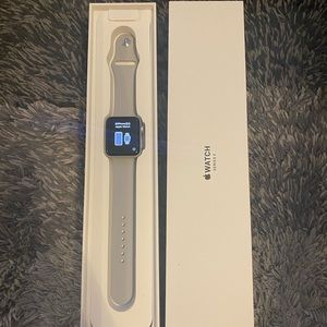 NIB Apple Watch Series 3 42mm Stone Band